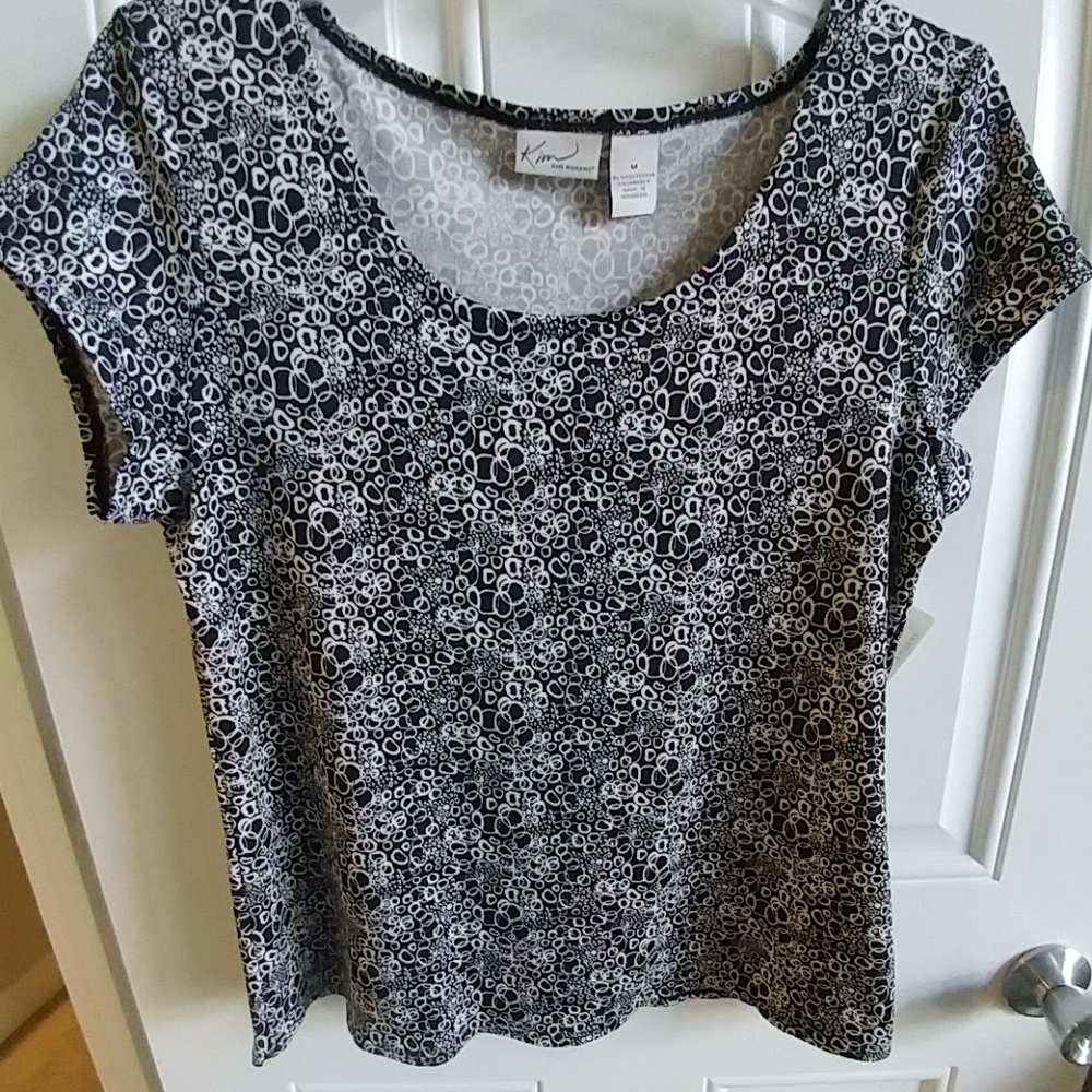 Black & white graphic print short sleeve crew neck